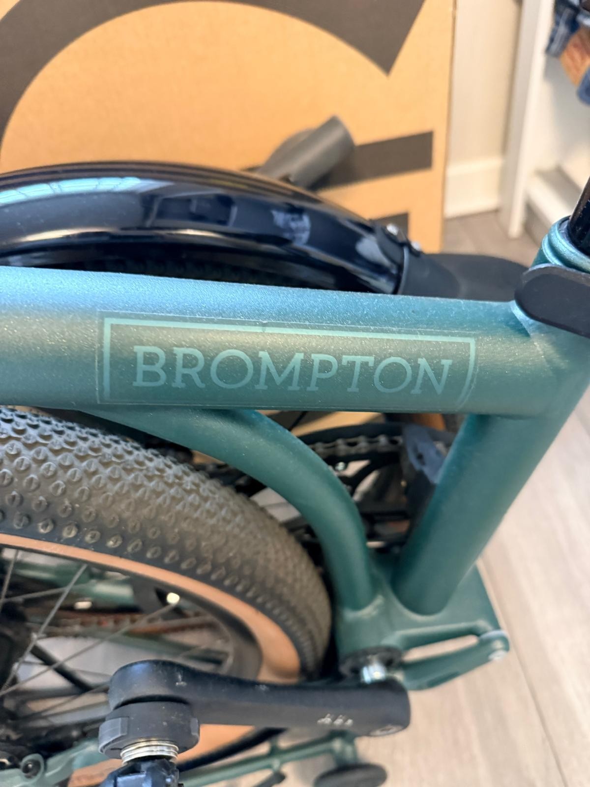 Brompton G Line 8-Speed Medium Folding Bike Forest Green, Men's