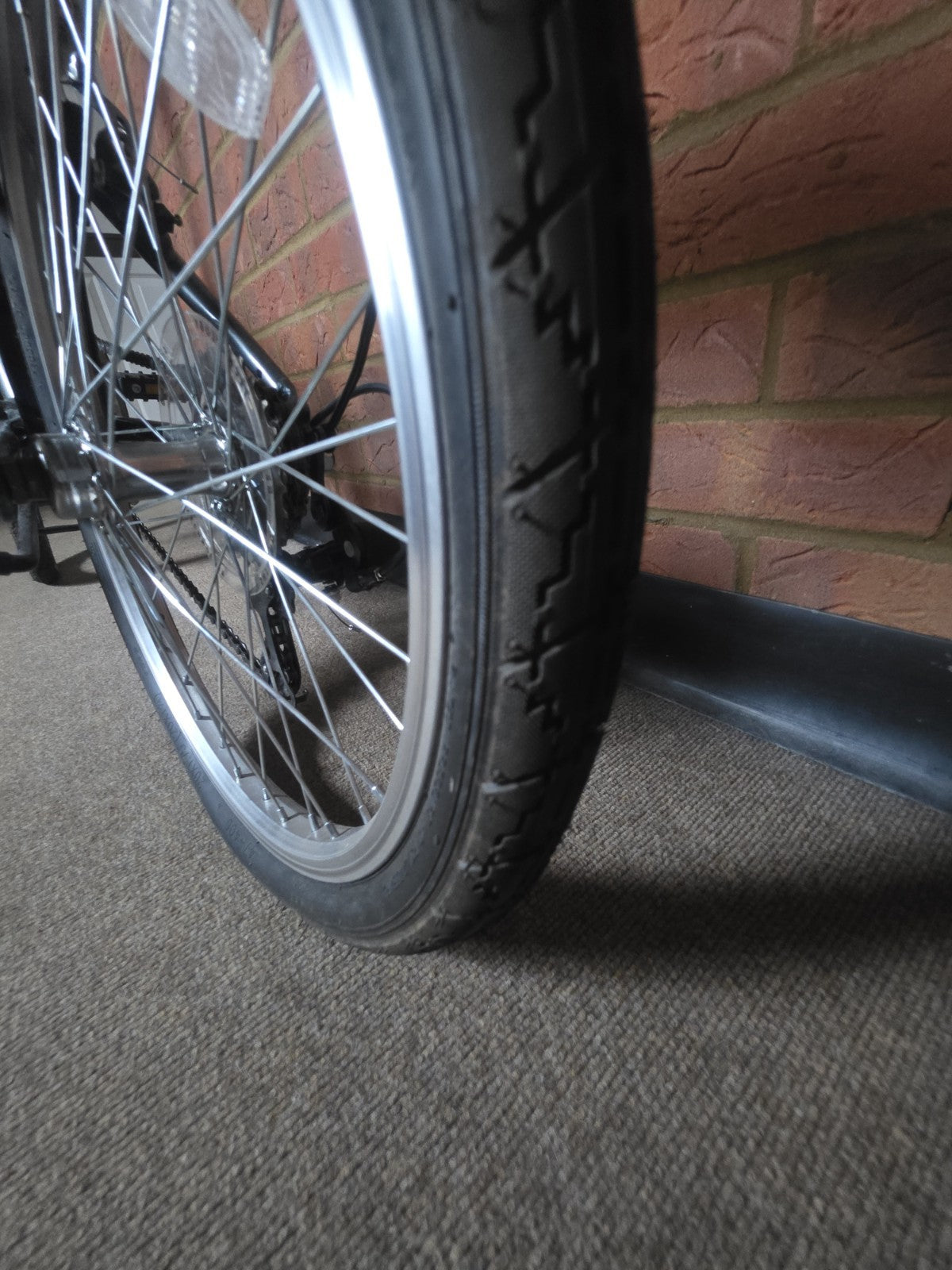 Holborn Challenge 20-inch Wheels Folding Bike  COLLECTION ONLY