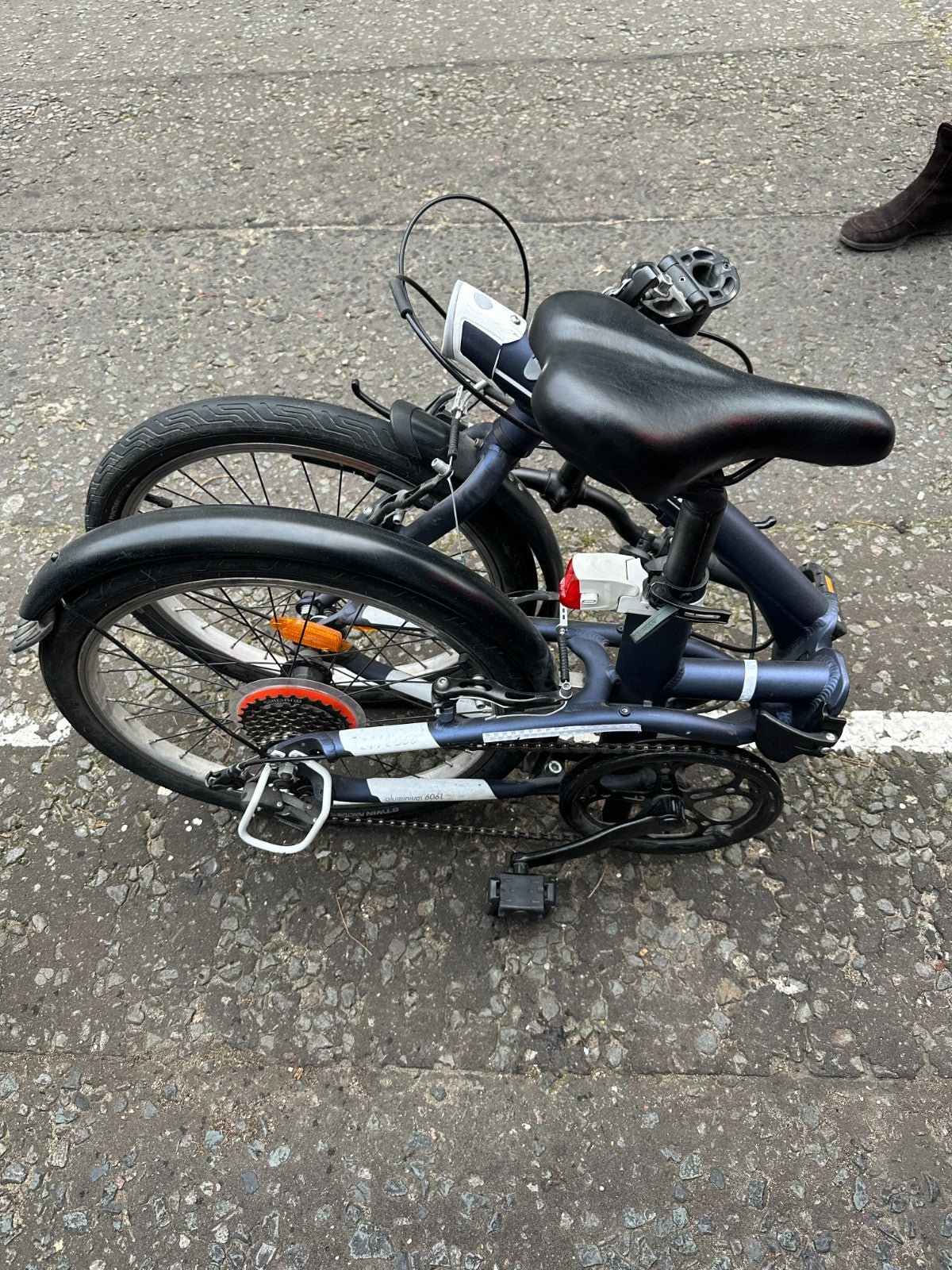 Btwin Tilt 500 Folding Bike – 2020 Model 7-Speed Dark Blue Excellent Condition