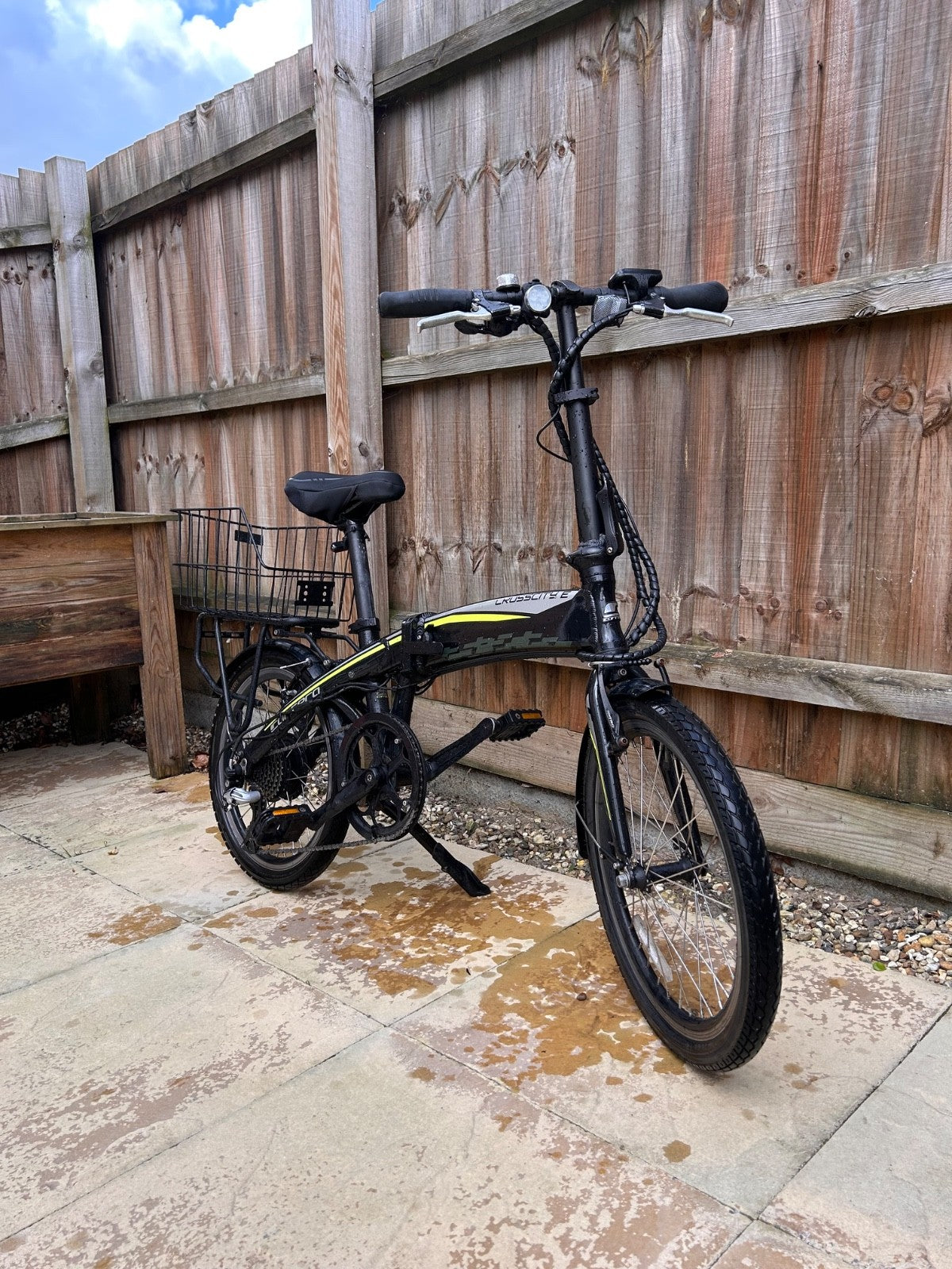 Carrera Crosscity E  Folding Bike Pedal Assist