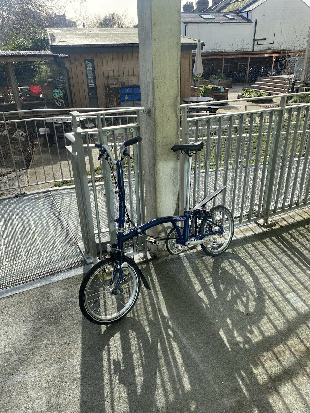 Brompton 3HL Navy 2020 Excellent Condition Seldom used