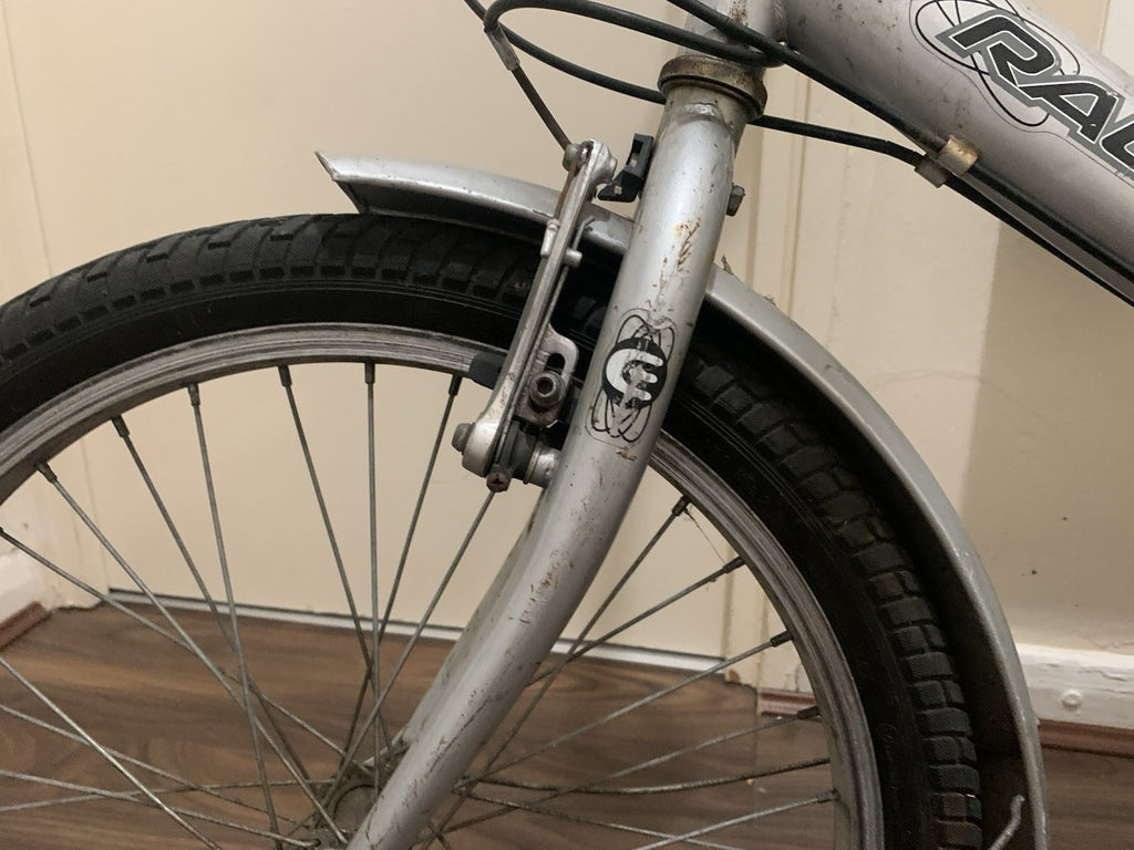 Raleigh  Bike 20in Silver/Black, Mudguards, Rear Rack, Grip Shifter