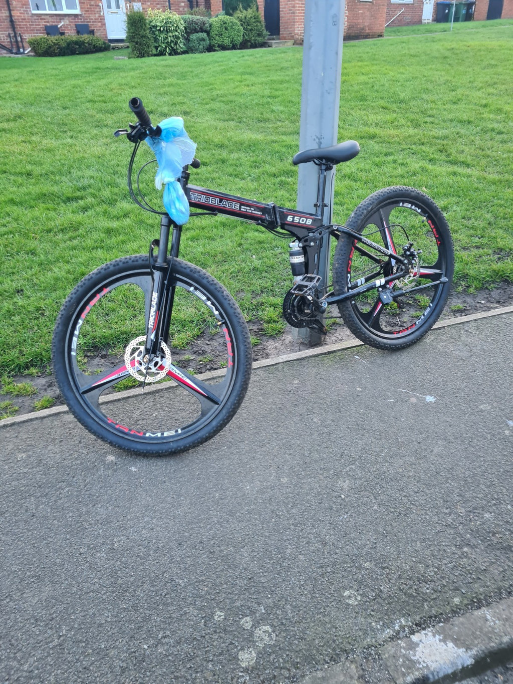 Trio Blade Folding Bike