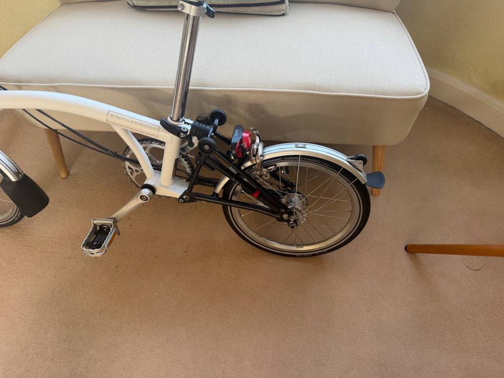 Brompton M3L used only on a handful of occasions, mint condition..