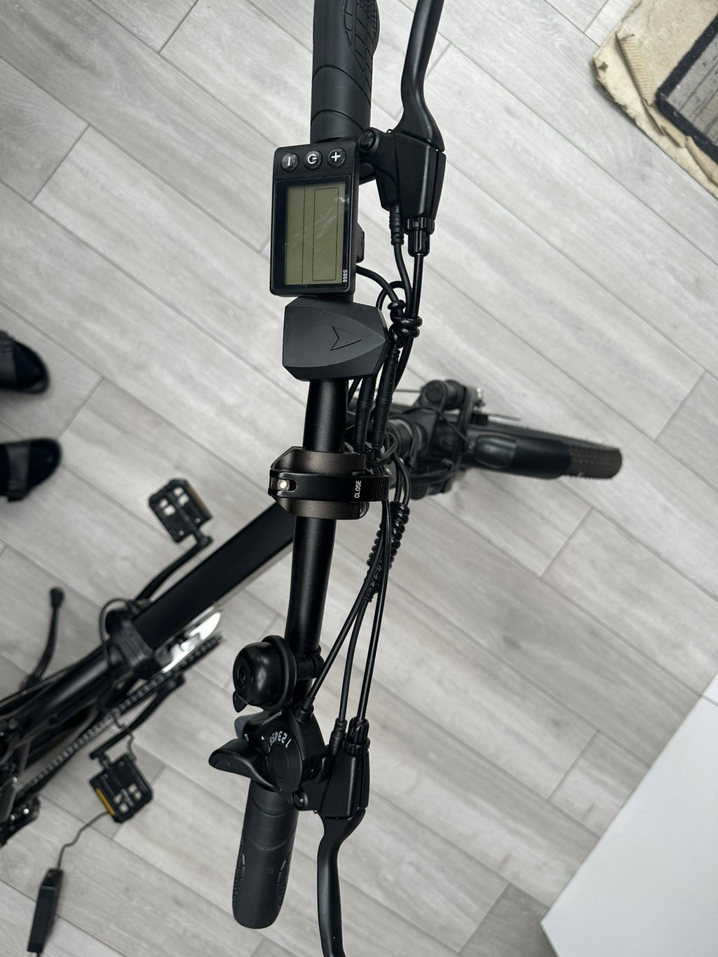 Ado 20+ Bicycle