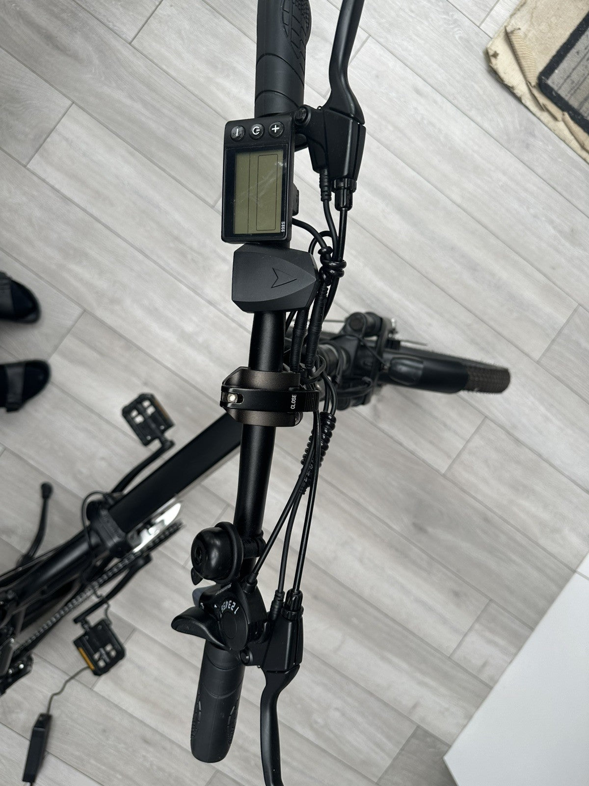 Ado 20+ Bicycle