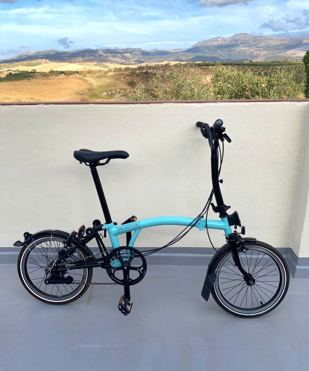 Brompton C Line 6 Speed Folding Bike Turkish Blue black edition Mid Bar