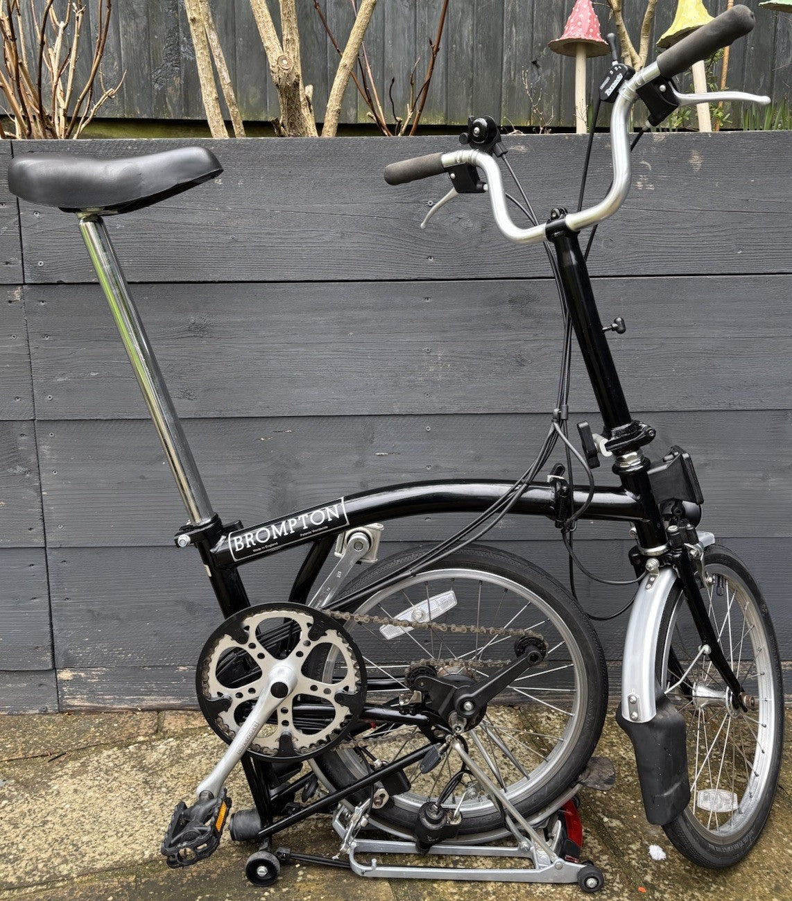 Brompton M6R / T6 / C Line folding bicycle Gloss Black - Light Leisure Use Only