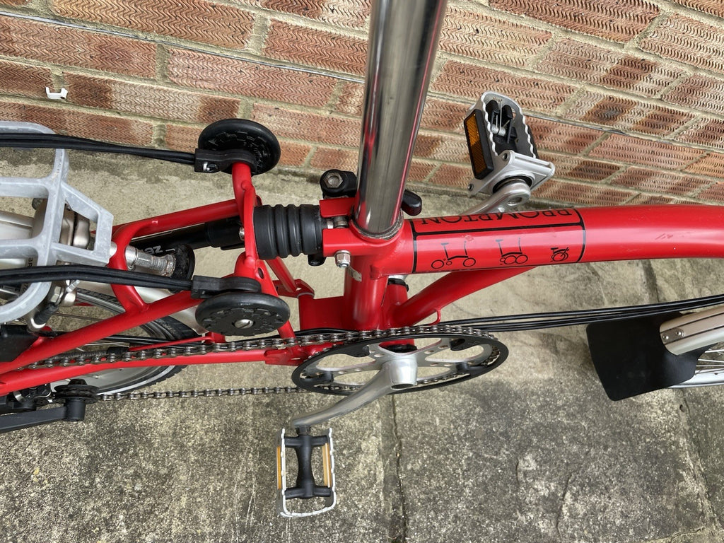 Brompton M6R Folding Bike 6-Speed Red Excellent Condition