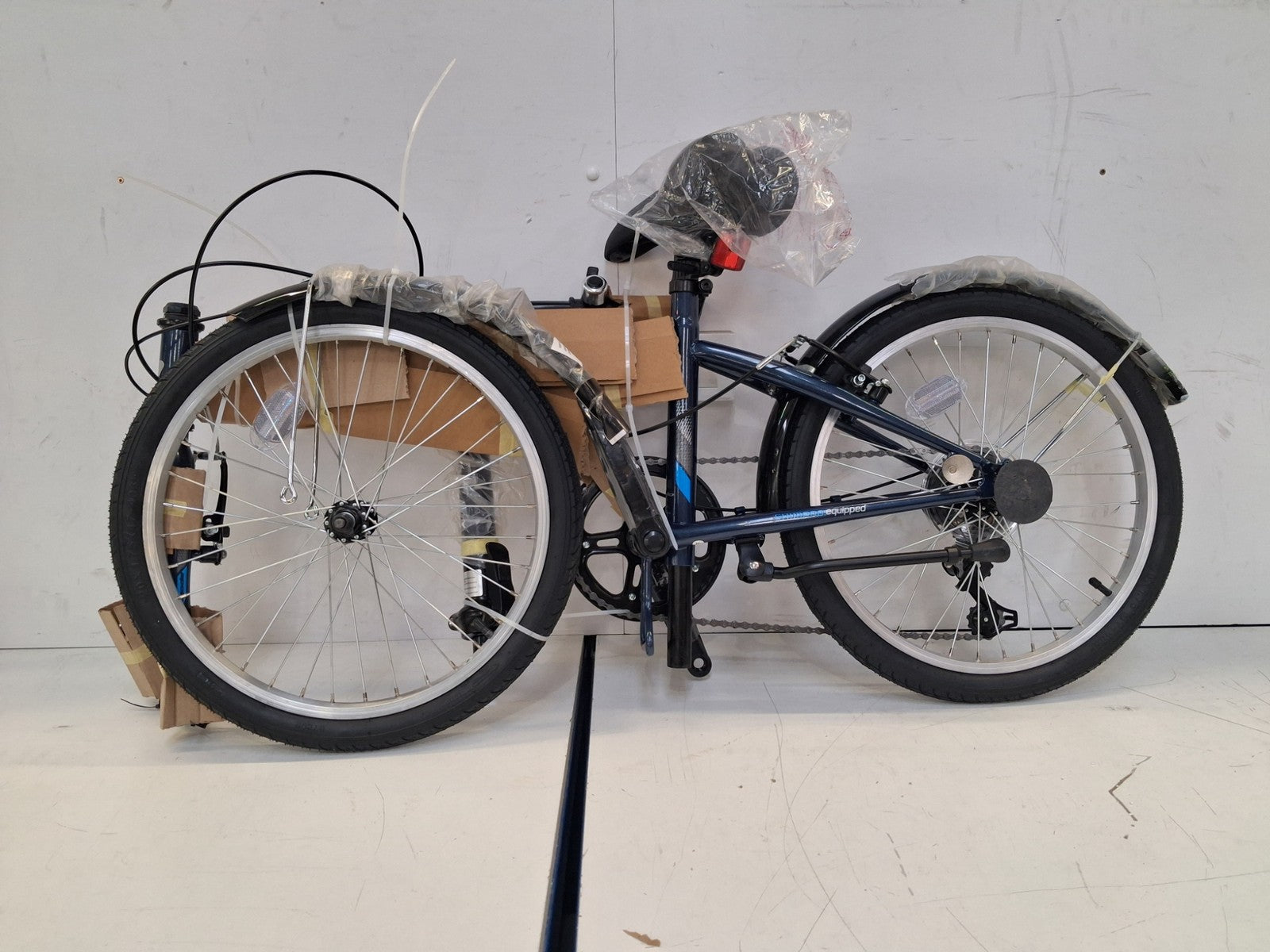 Apollo Transport Compact Folding 20" Wheels Steel Frame 6-Speed Bike - Navy A