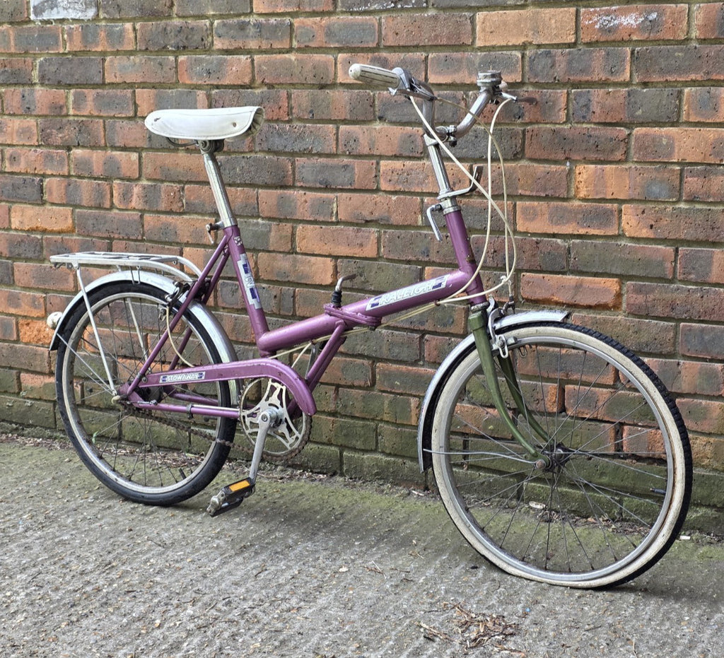 1970's VINTAGE Raleigh Stowaway FOLDING Bike (17" FRAME SIZE w/ 20" WHEELS)