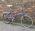 1970's VINTAGE Raleigh Stowaway FOLDING Bike (17" FRAME SIZE w/ 20" WHEELS)