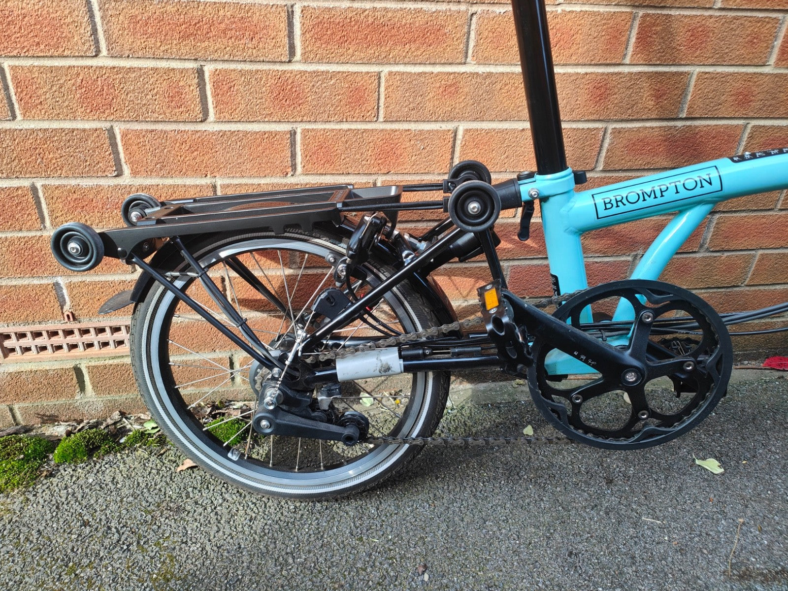 Brompton Electric C-Line, High. 6-speed. Turkish Green. Large and Small bags