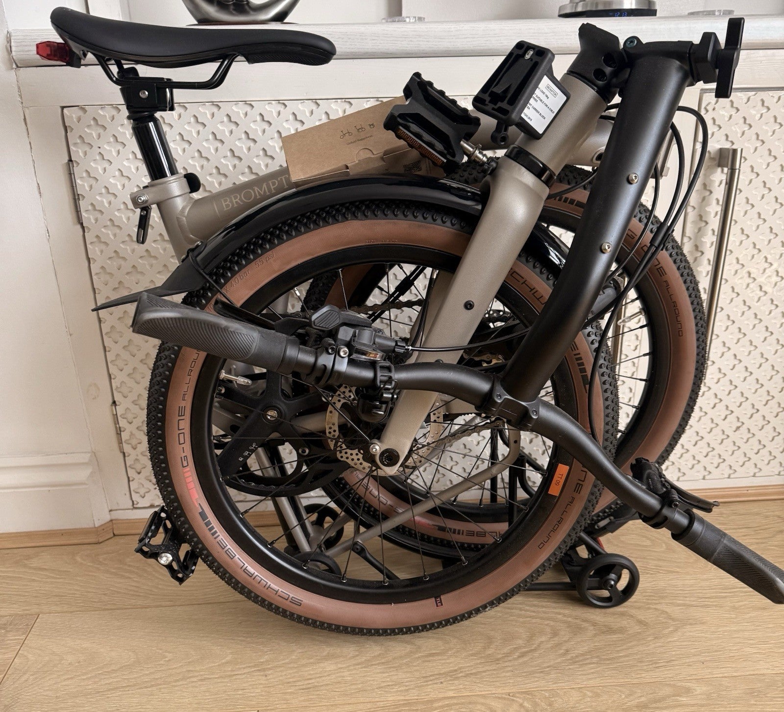 Brompton G Line, 8 speed w Roller Rack - Forest Green - Size Medium 2025