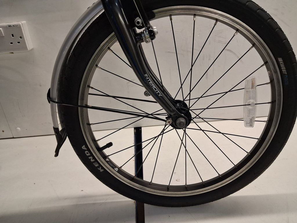 Carrera Intercity Unisex 8 Speed 20'' Wheels Compact Folding Bike (Scratched)