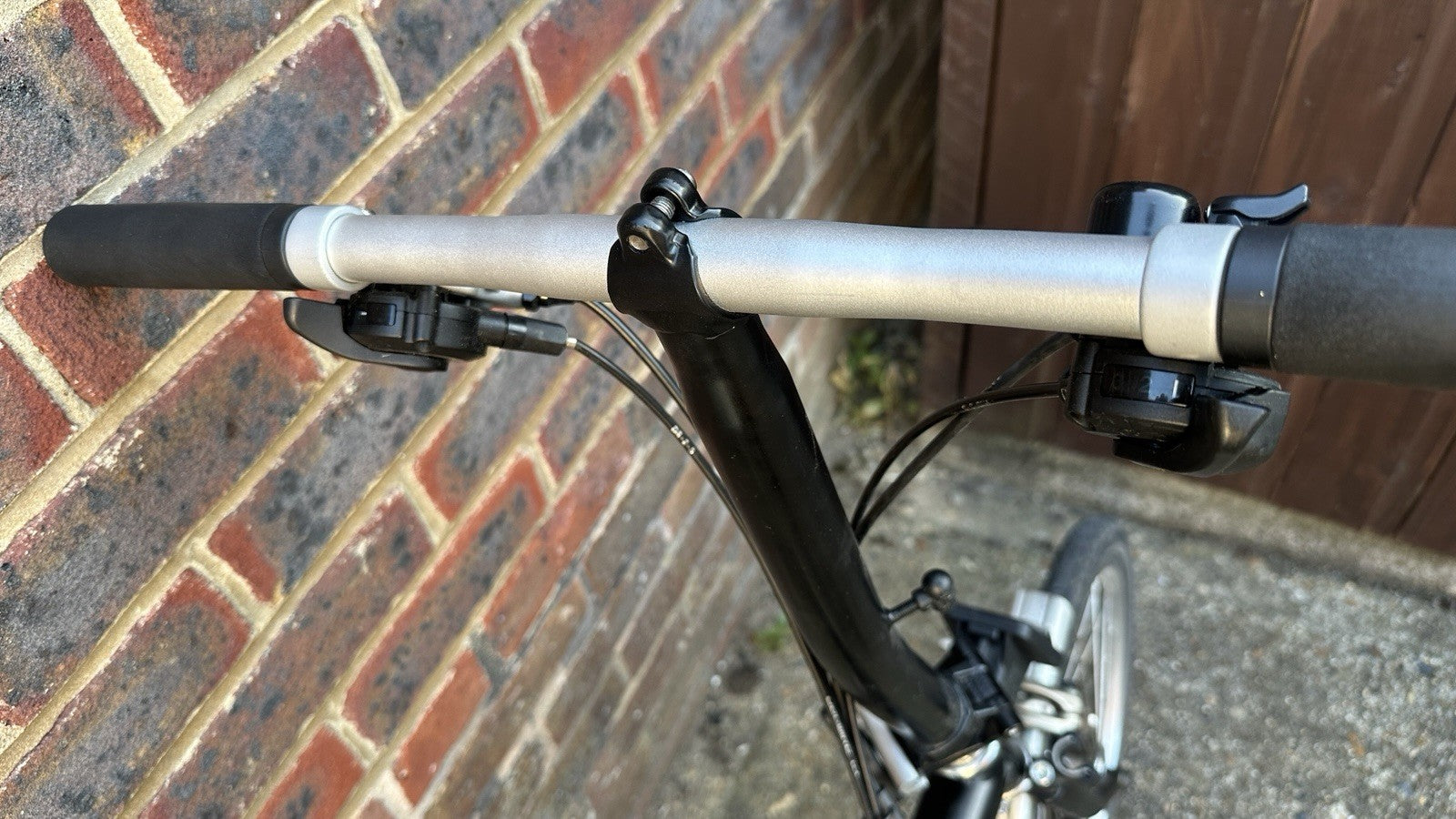 Brompton M6R Black Folding Bike 6-Speed,  2020 Model