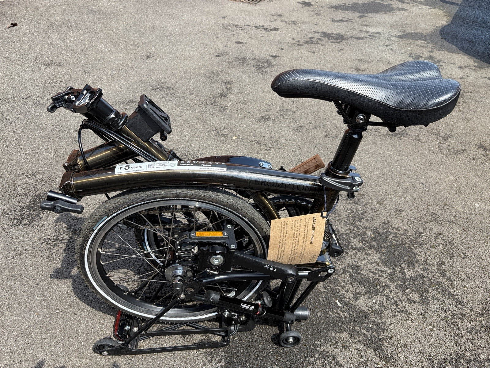 Brompton 2024 Black Edition H6L in Black Lacquer Finish