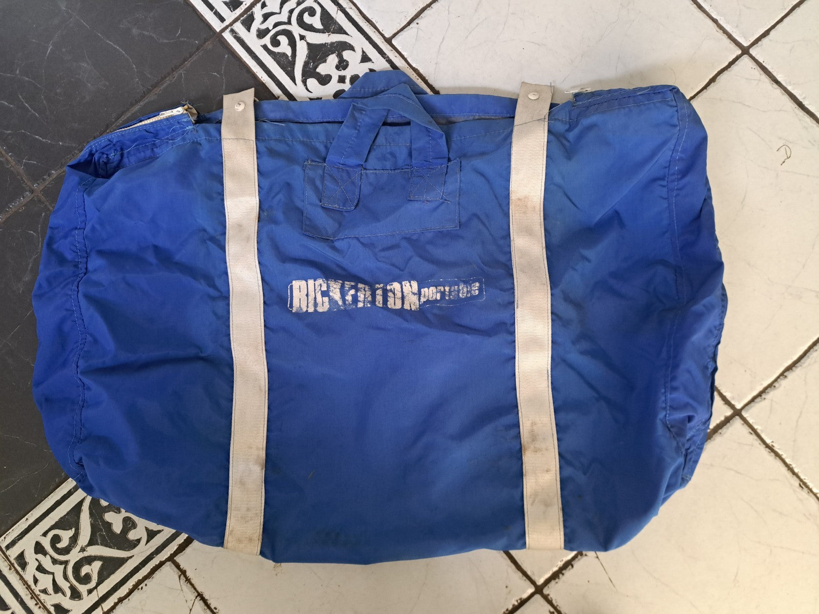 VINTAGE 1980'S BICKERTON PORTABLE 3 SPEED LIGHT WEIGHT FOLDING SHOPPER WITH BAG
