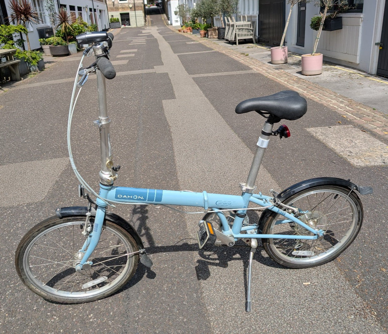 Dahon Speed D7 folding bike with Abus D-lock - ideal commuter - great condition