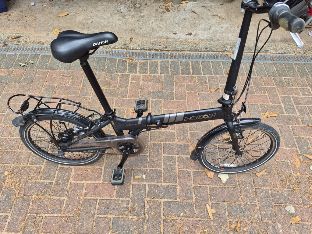 dahon vitesse folding bike