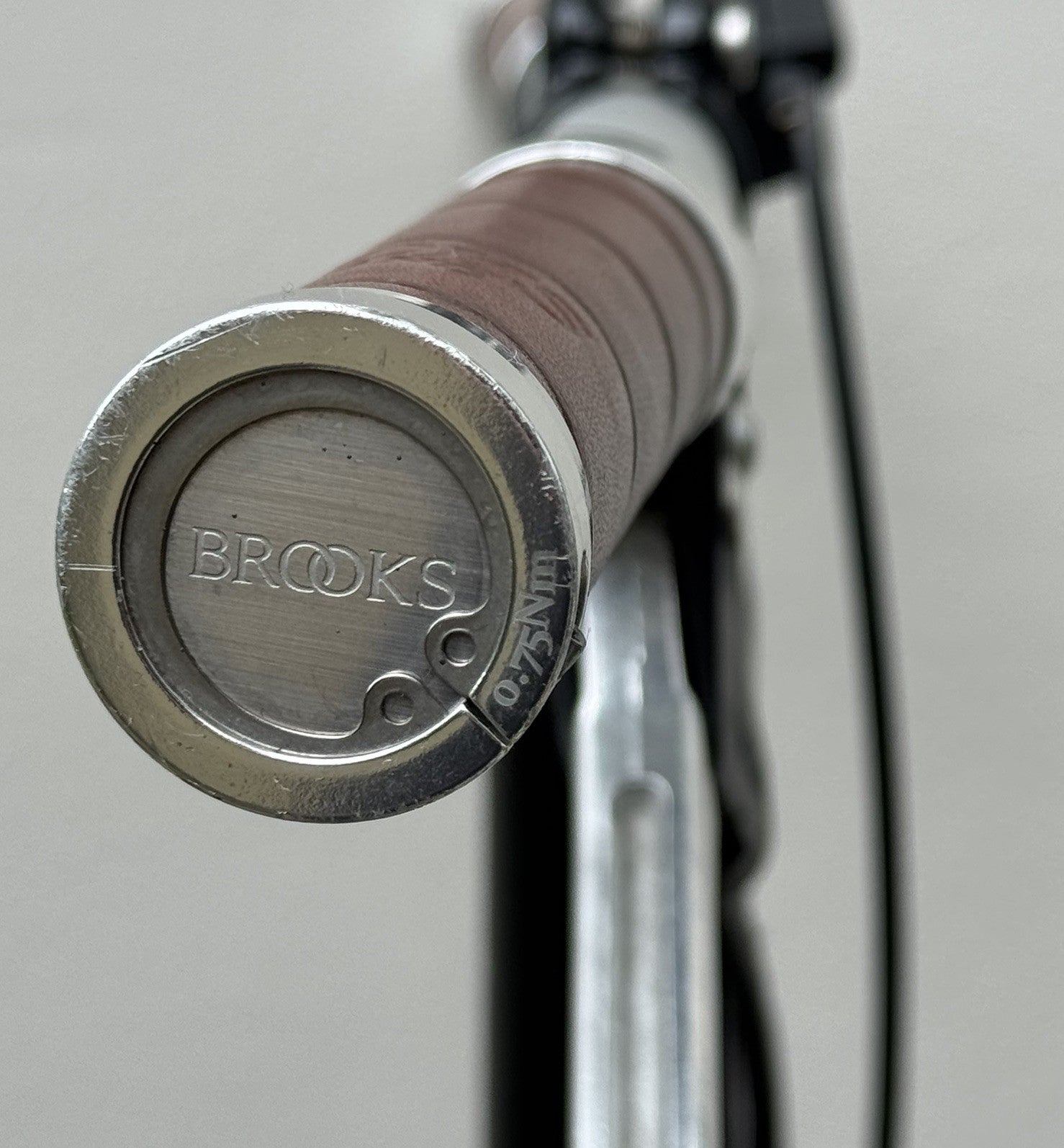 Brompton S2L 2 Speed Folding Bike Black - mudguards - Brooks grips - front block