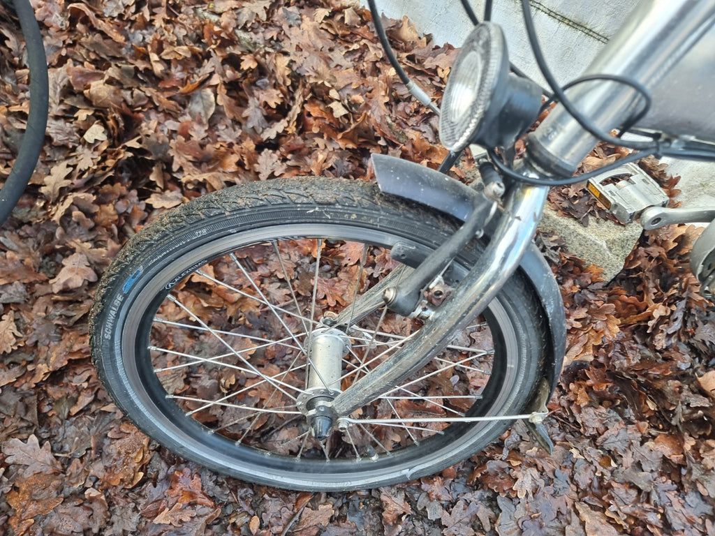 Flyer Folding E Bike With Built In Motor At The Pedals