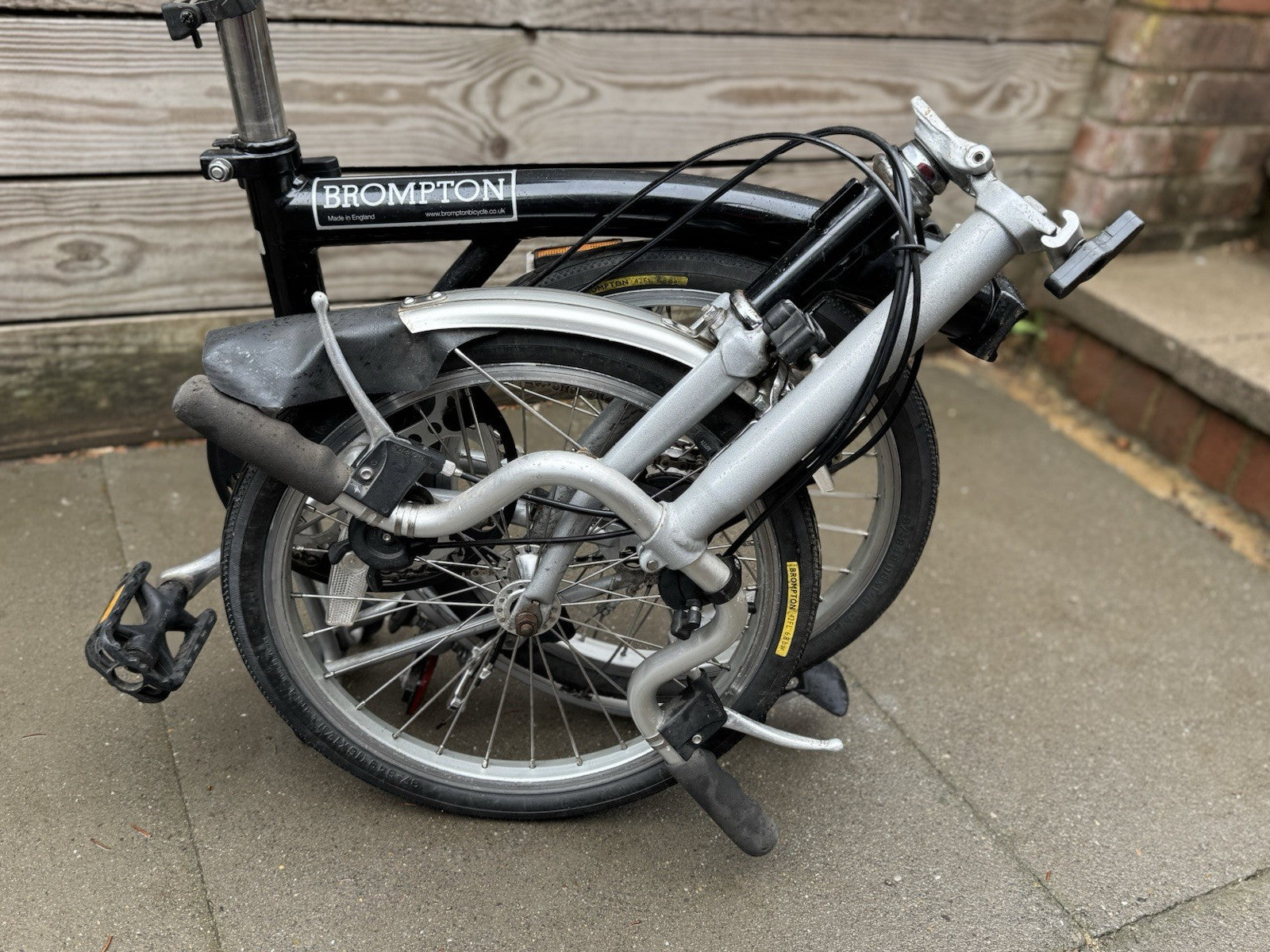 Brompton C Line ￼ 3 Speed STURMEY Archer  Black Fold Up Fully Serviced