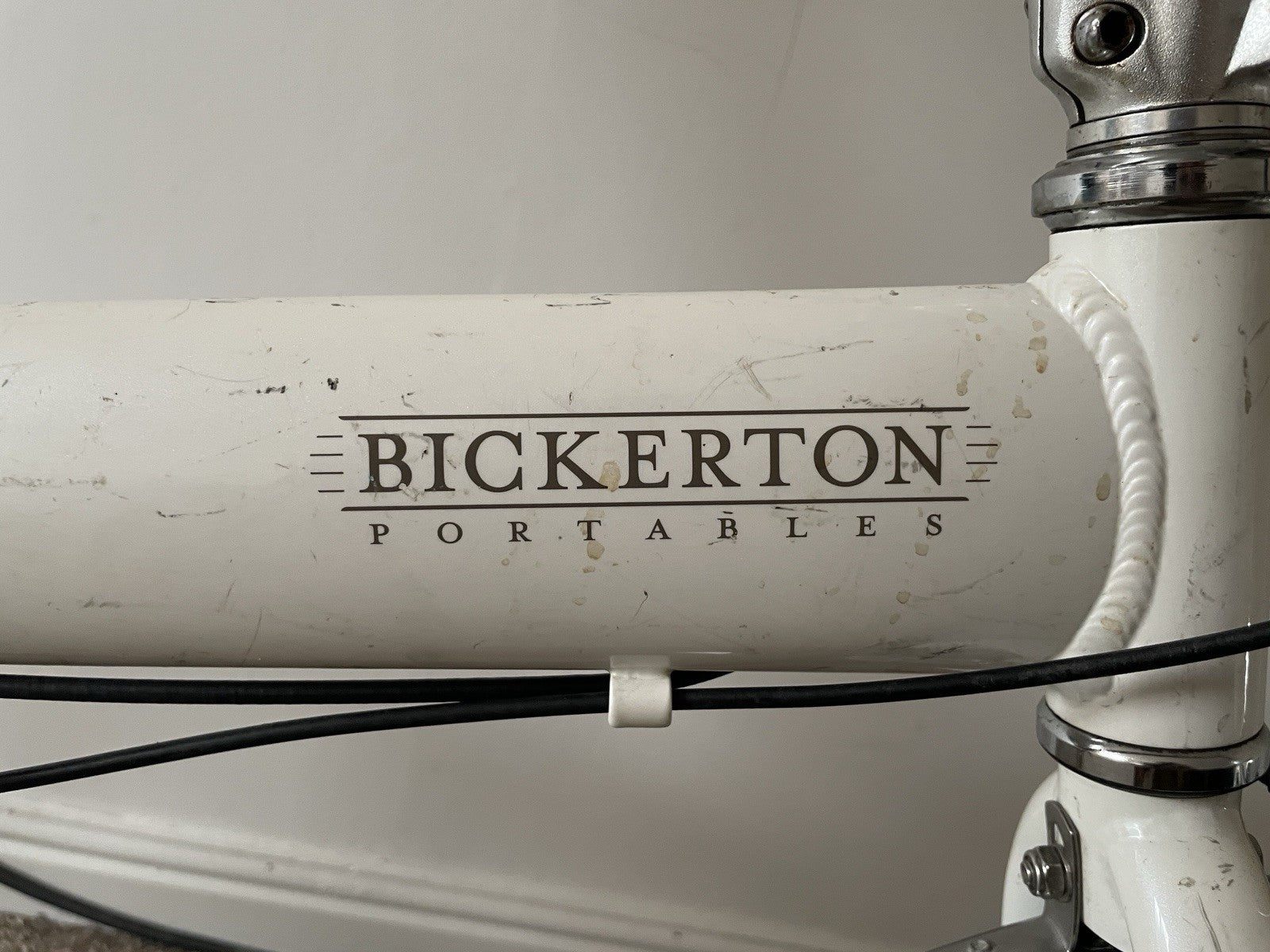 Bickerton Junction 1607 Foldable Bike White 20 Inch Wheels Great Condition