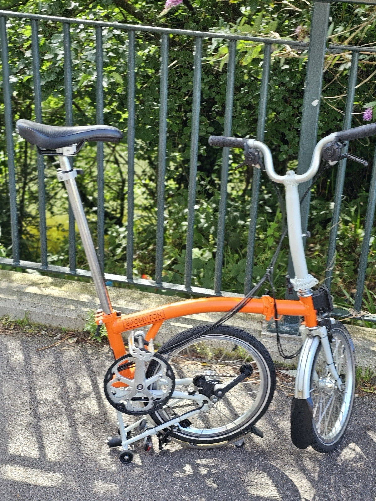 Brompton Folding Bike 16in Wheels Orange/white Silver Mudguards Cruiser Bar