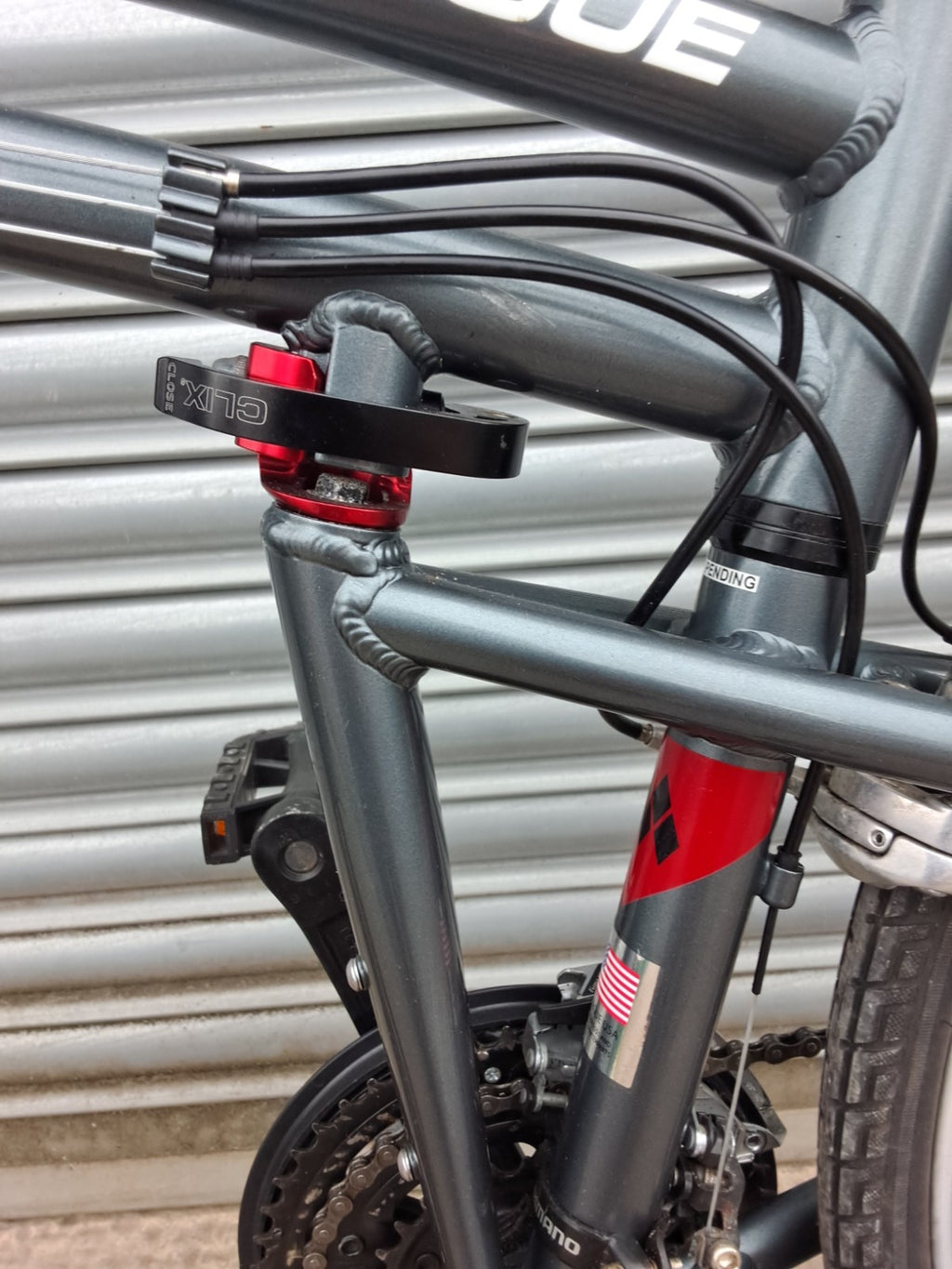 Montague Urban Folding Bike 21 Speed 700c Hybrid Commuter Bicycle 53cm Frame