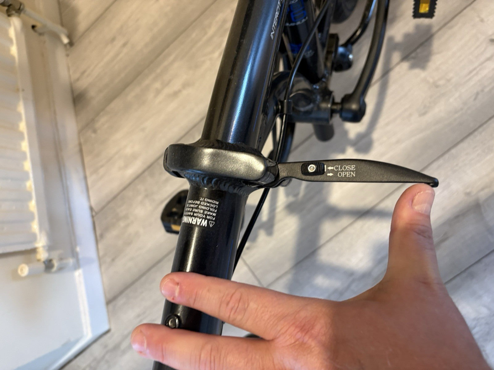 Carrera Intercity Folding Bike Black