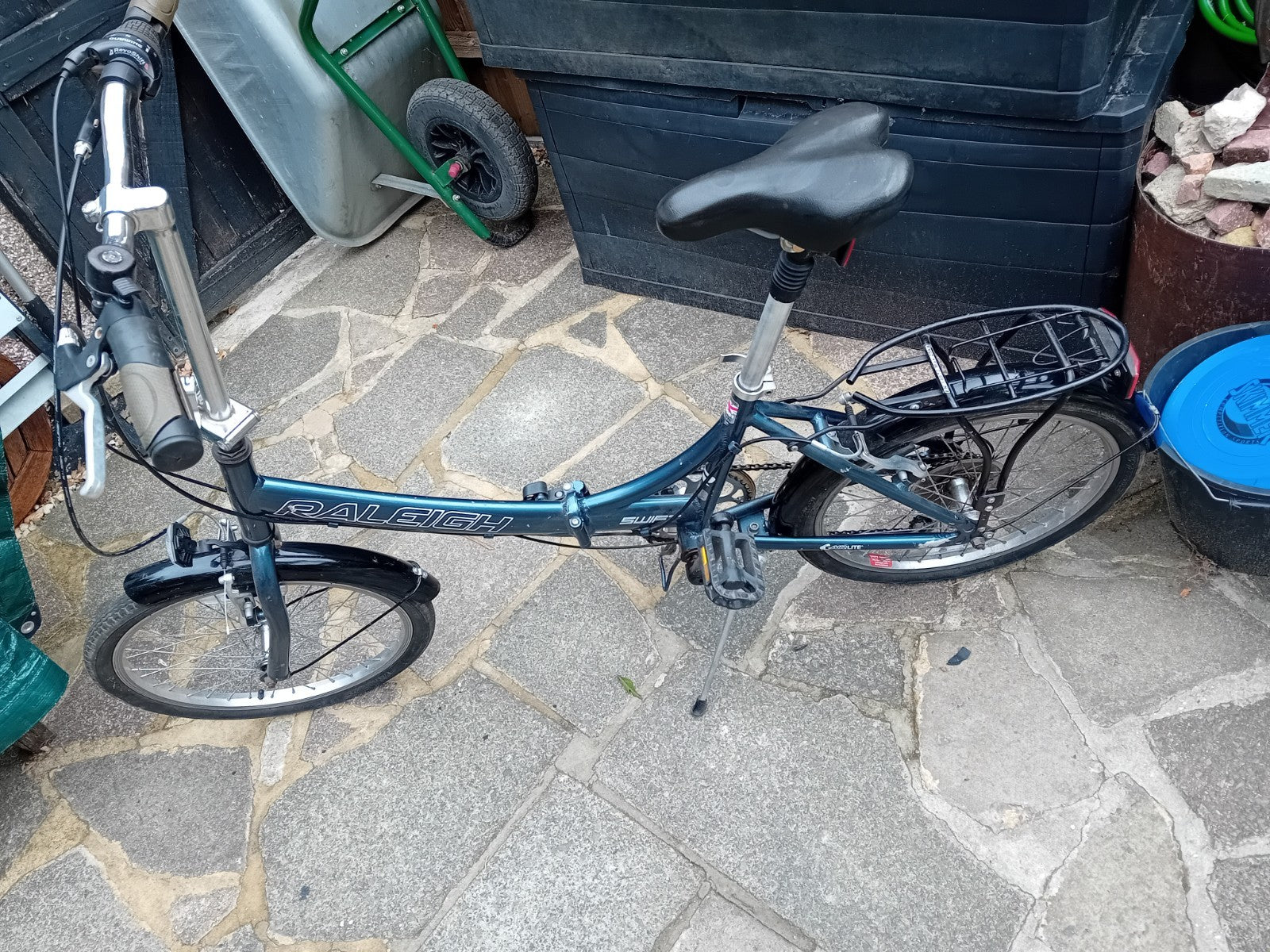 Raleigh Swift Folding Bike