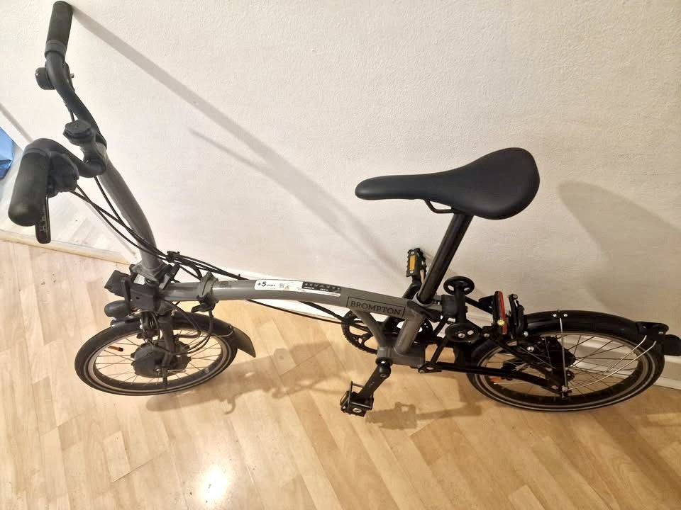 Brompton P Line Elctric Urban 4 Speed Stormy Grey blck Ed, M Handlebar EXC COND