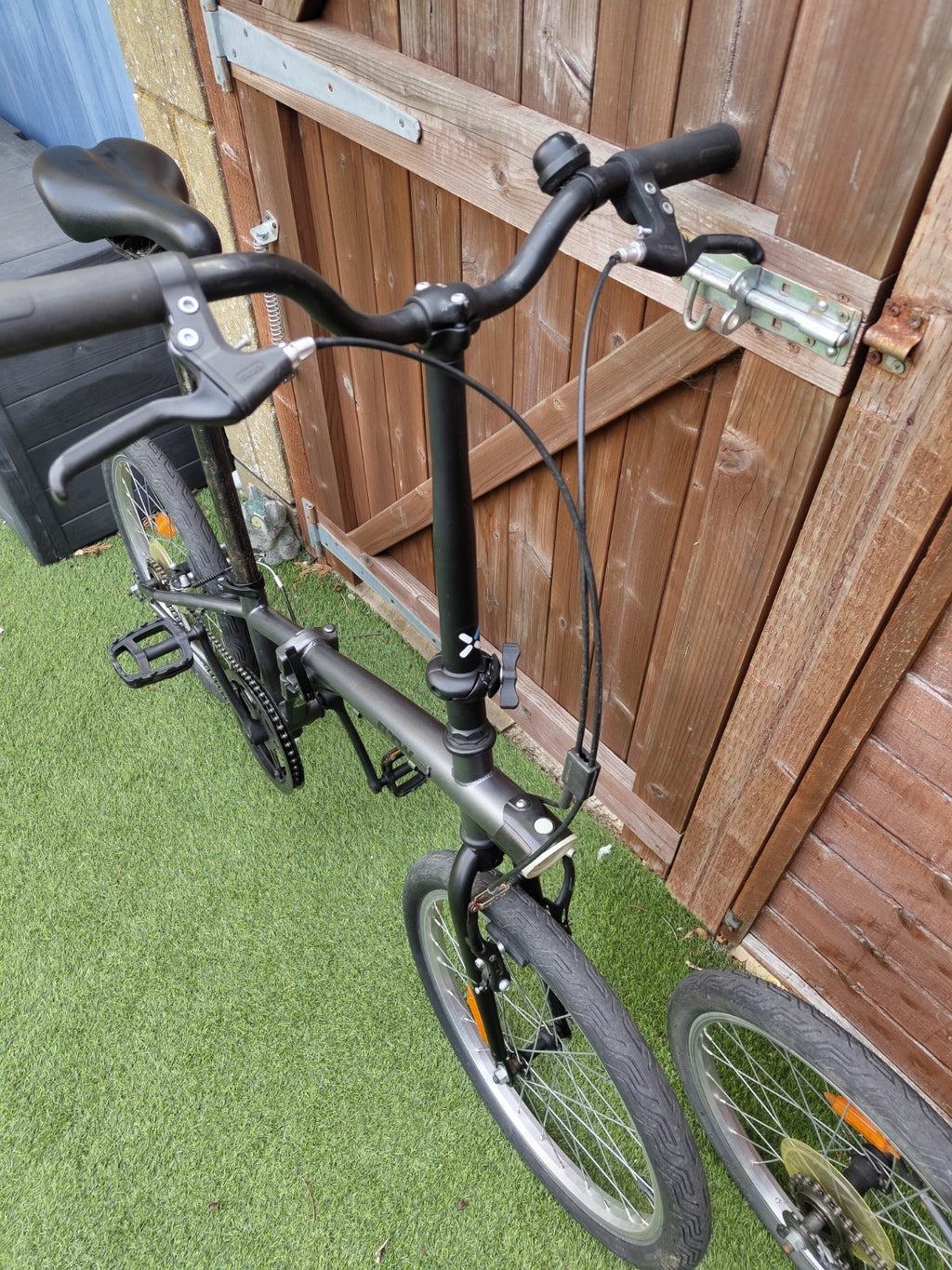 B'TWIN Folding Bike 20" Wheel - Compact Foldable Bicycle - Great Condition