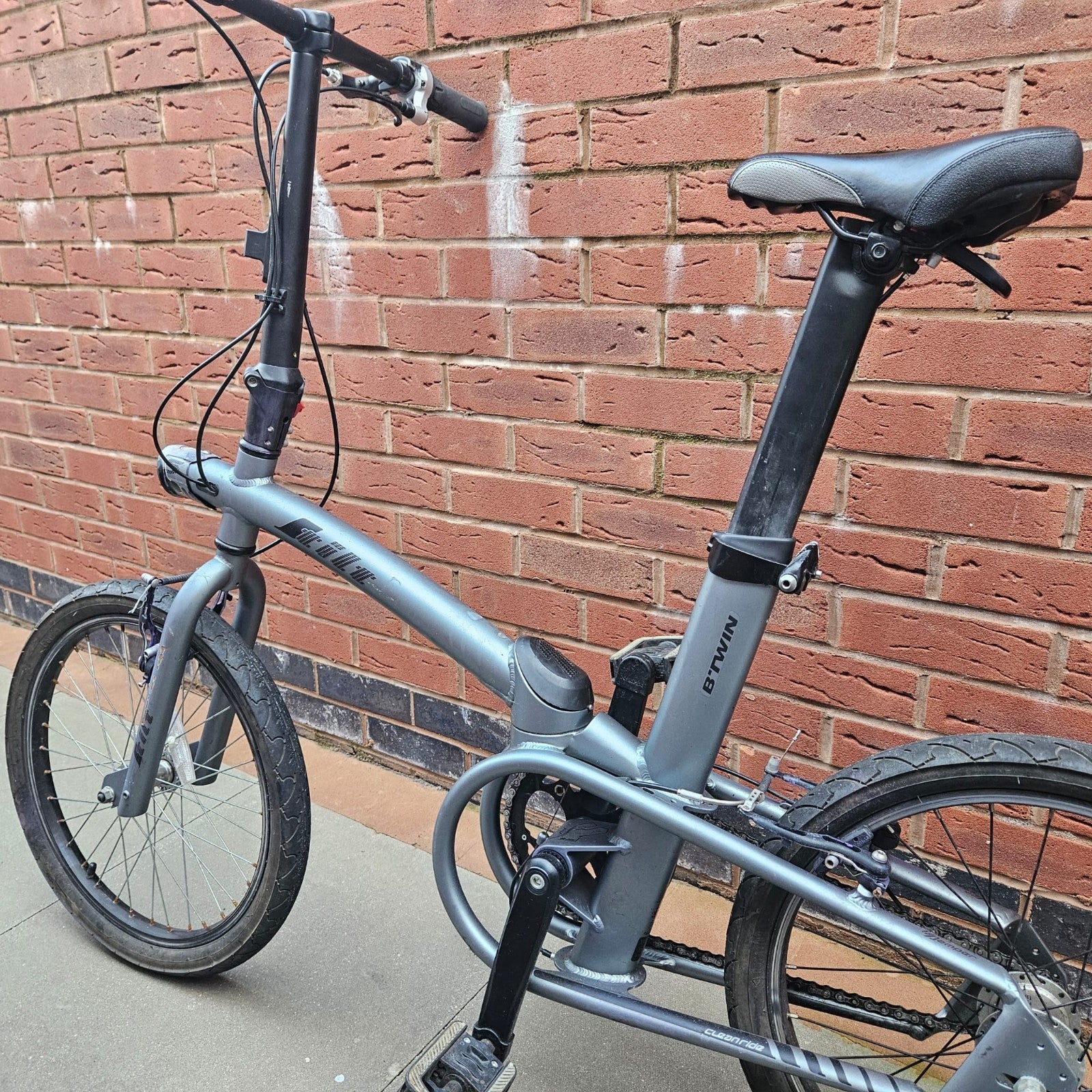 Folding bicycle