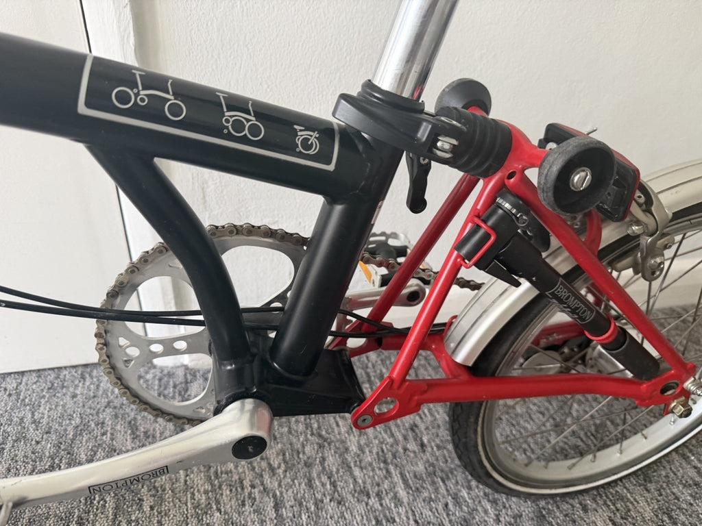 Brompton M3L (3 Speed) folding bicycle - Black/Red  (EXCELLENT CONDITION!)