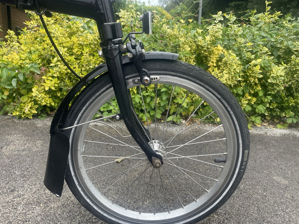Brompton C Line Explore 6-Speed Black Edition with Mid-Handle Bars 🌏📦
