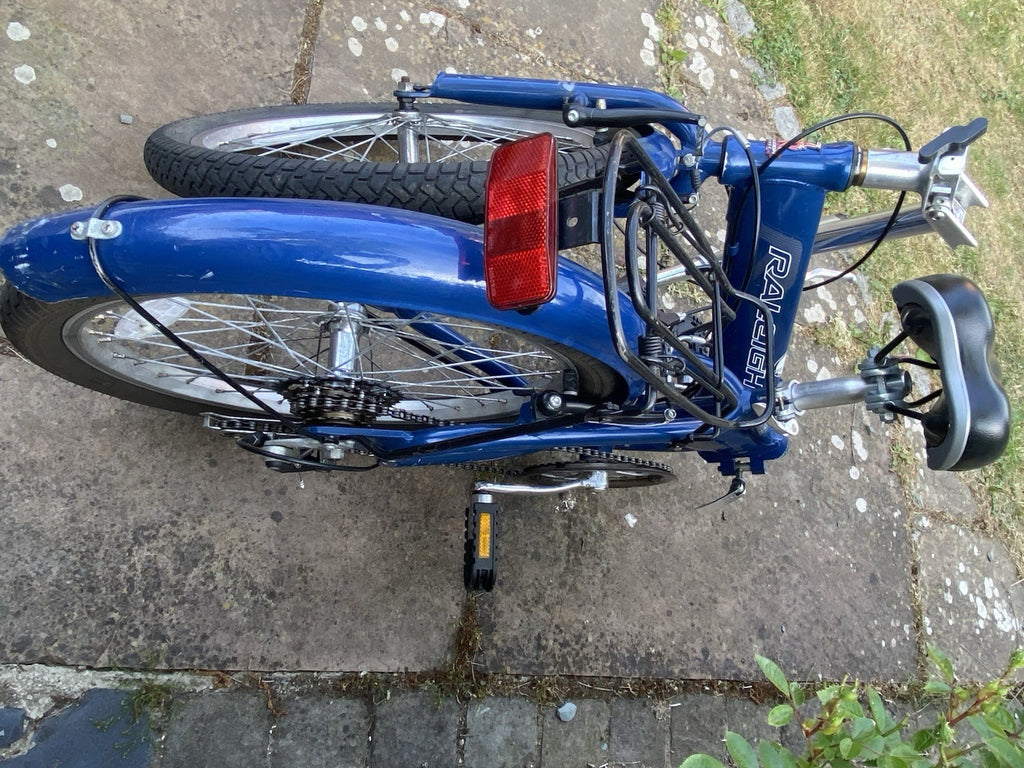 Raleigh Caldera AirLite Folding Bike 20”wheels 6 Gears Rear Rack, Kickstand &Bag