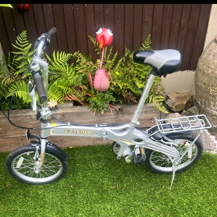 Summit EZ-Fold 20in Folding Bike 8 Speed, Rear Rack, Mudguards, Bell
