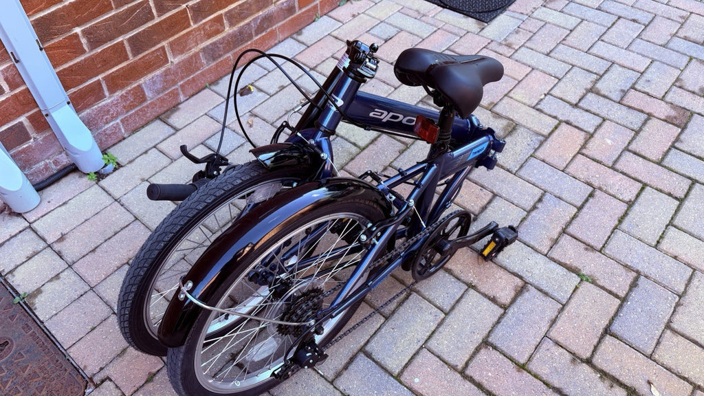 Apollo TranSport 20in Folding Bike Blue/Black Mudguards Reflectors V-Brakes