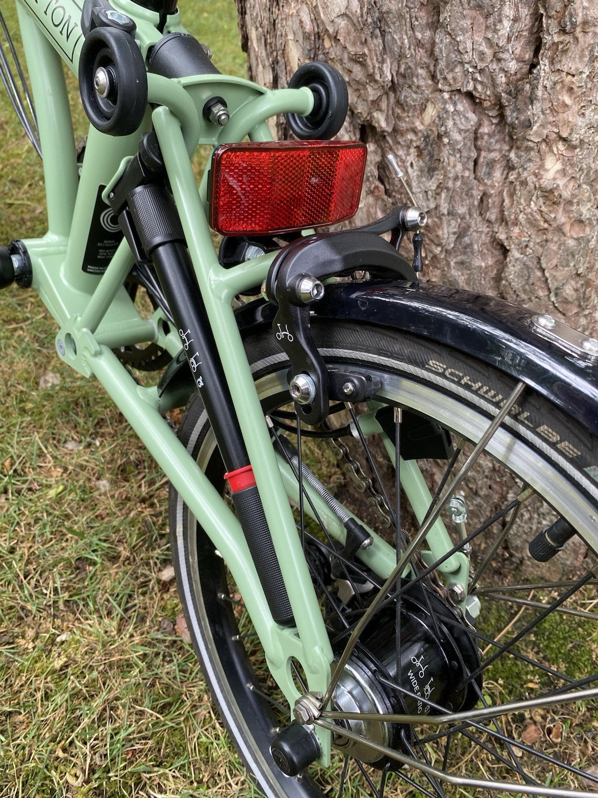Brompton C-line 6-speed in Matcha Green (discontinued)