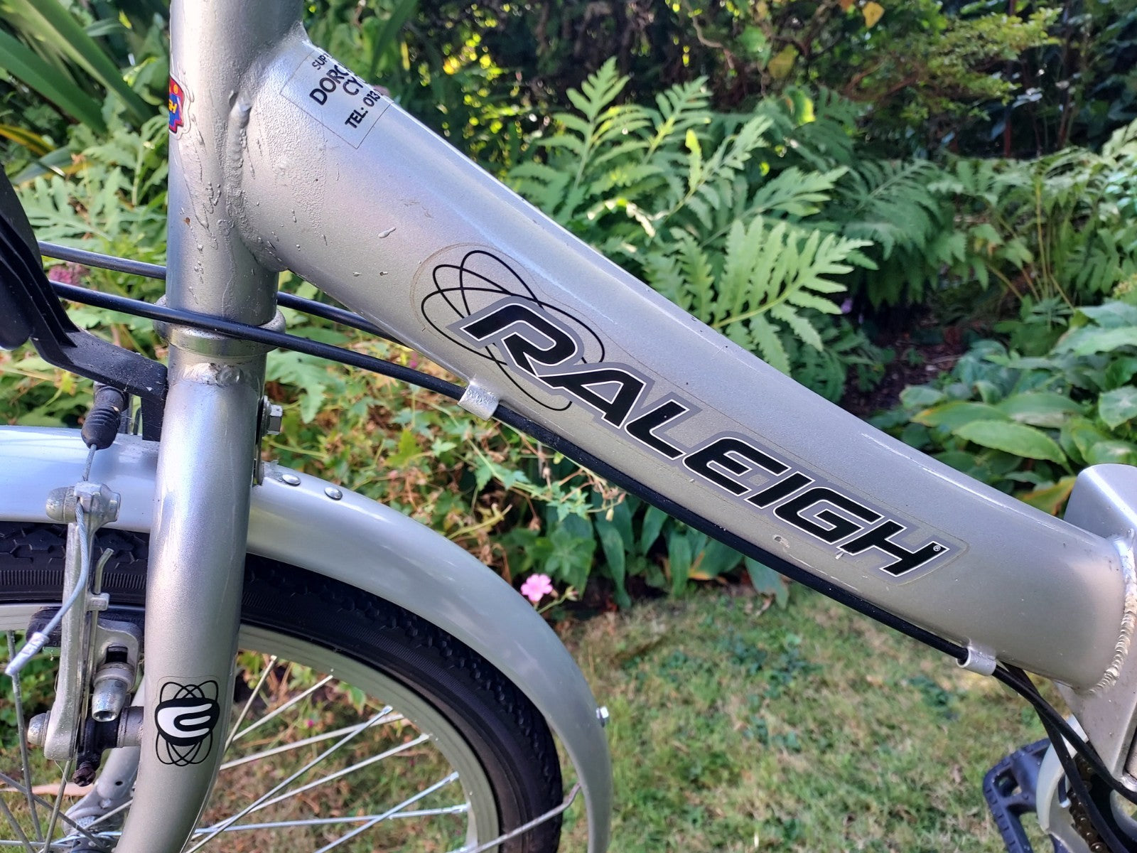 Folding adult bikes with 20" wheels