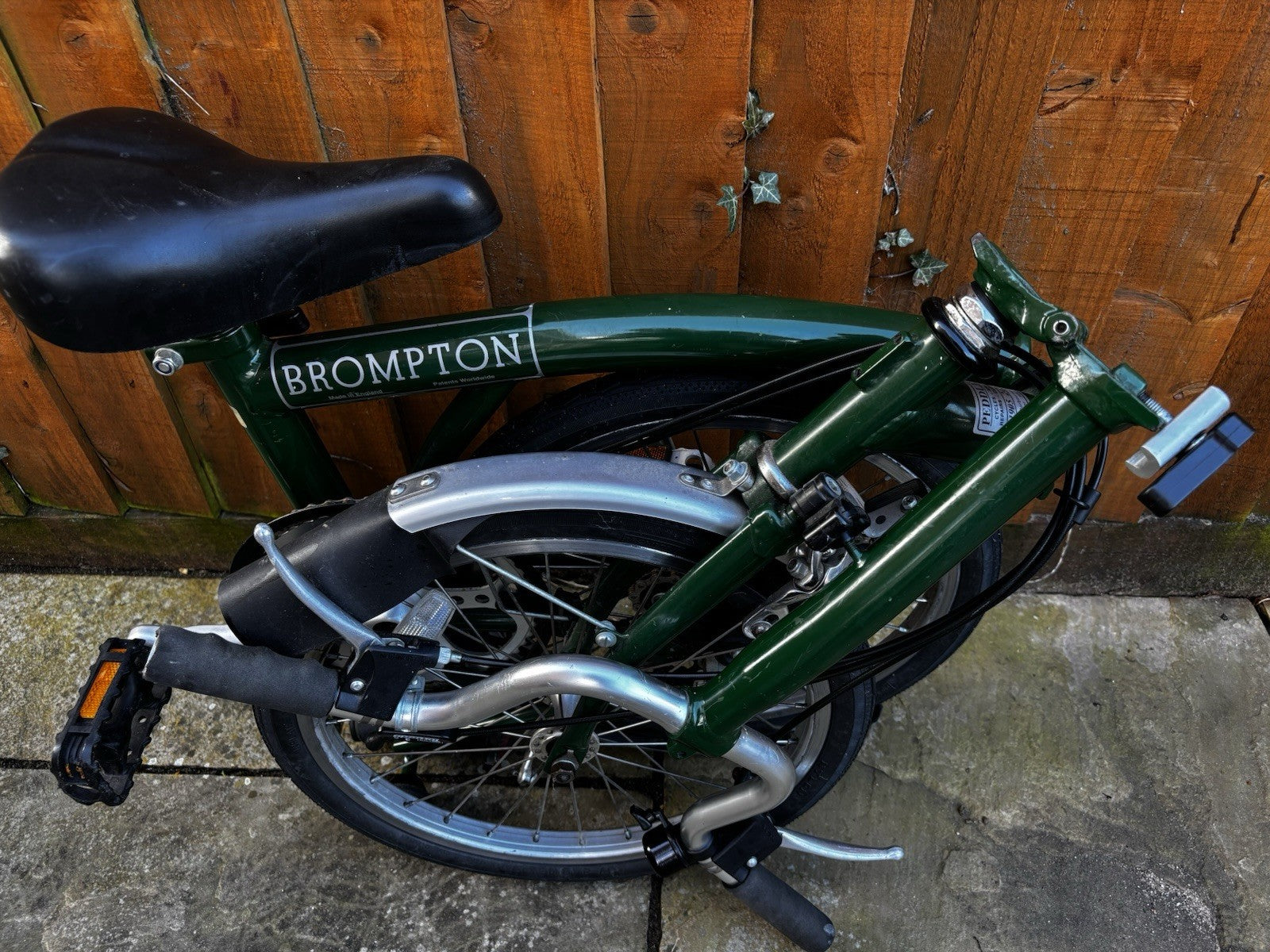 Brompton Folding Bike 3-Speed racing  green great condition