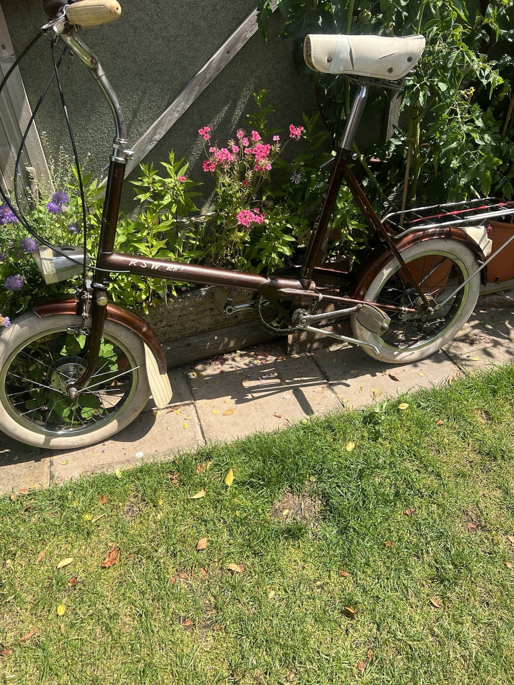 Raleigh RSW Mk 2 Folding Bike 16in Brown/White, Mudguards & Bell (1968)