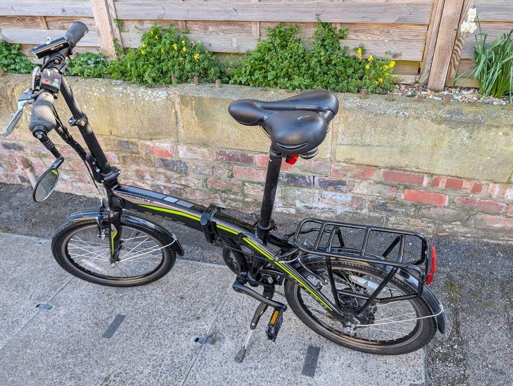 Carrera Crosscity Folding Bike – NEW Battery – Includes Panniers & Lights