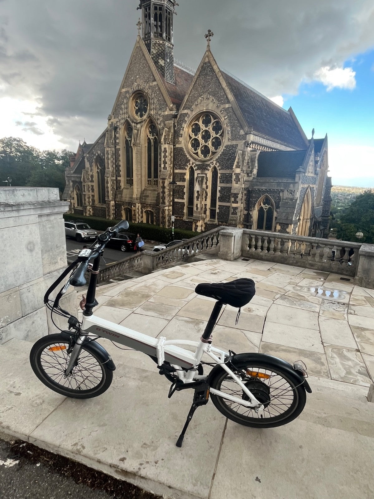 Adult folding bike used (electrix)