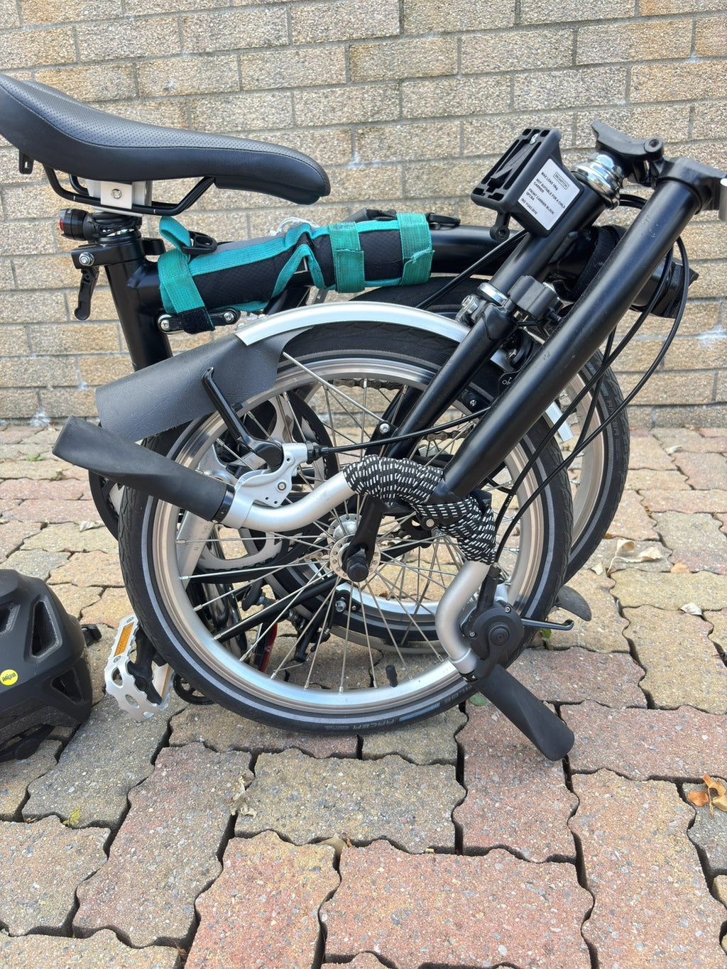 Brompton C Line Urban 2 Speed Black Mid Handlebars 2021 model (purchased 2024)