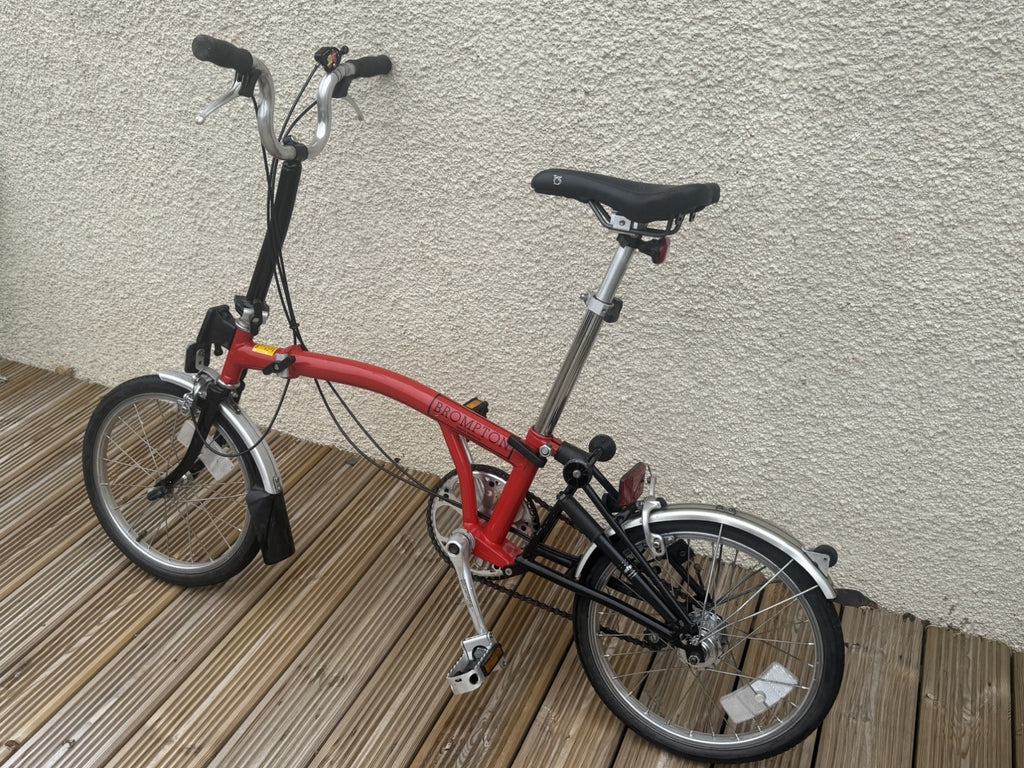 Brompton 3-speed folding bicycle, with telescopic seat post