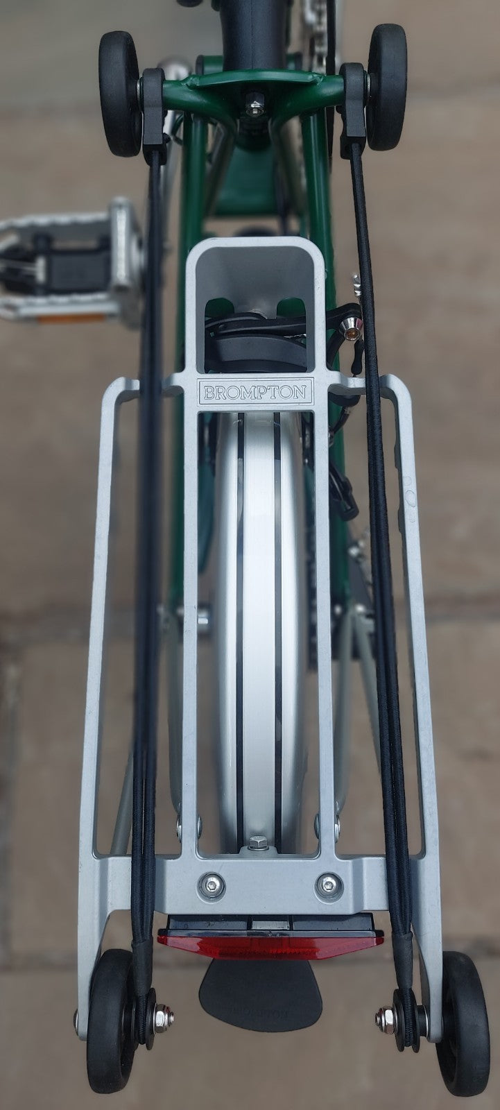 Brompton M6R C Line British Racing Green Excellent Cond less than 90 miles