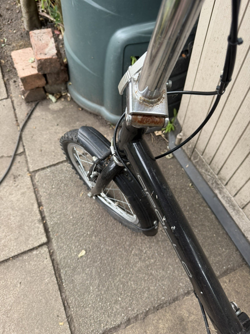 apollo folding bike. Single Speed.